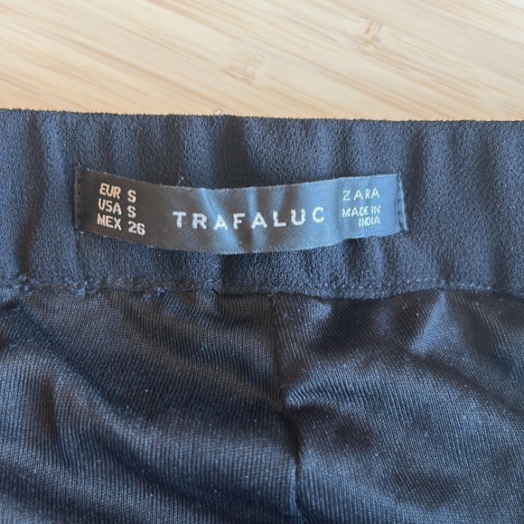 Beaded BOOTY SHORTS - Picture 4 of 6